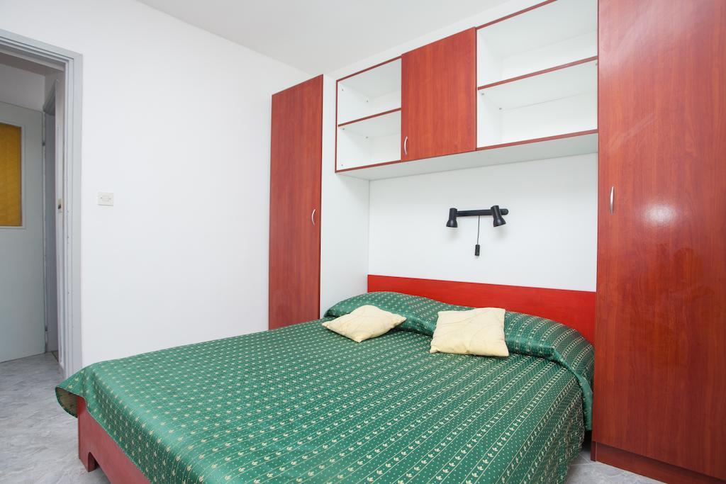 Apartments Prenc Pisuko Rovinj Room photo